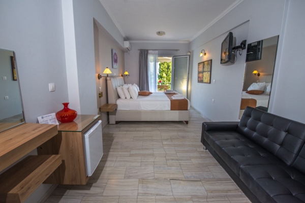 Aliki Hotel - Rooms & Facilities